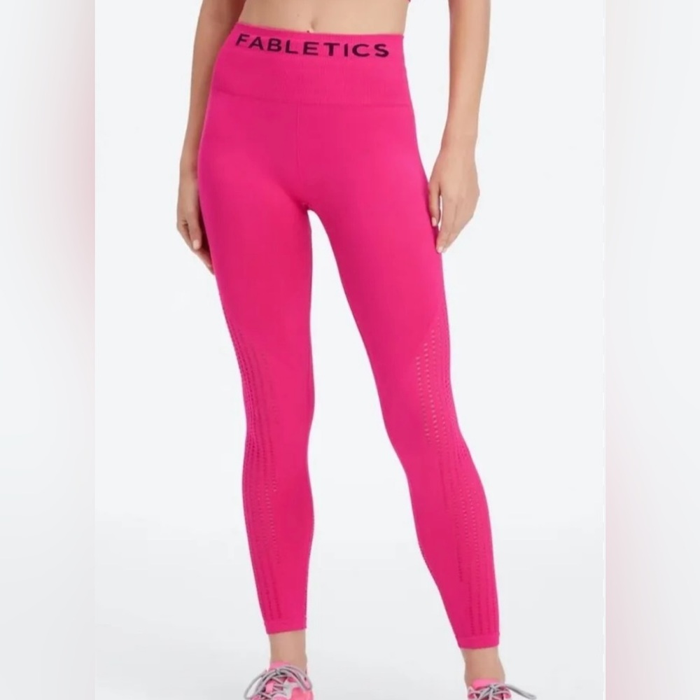 FABLETICS PINK LEGGINGS WOMEN’s size Small S